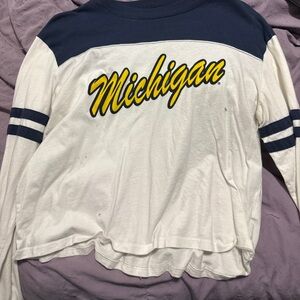 Michigan wolverines quarter tee